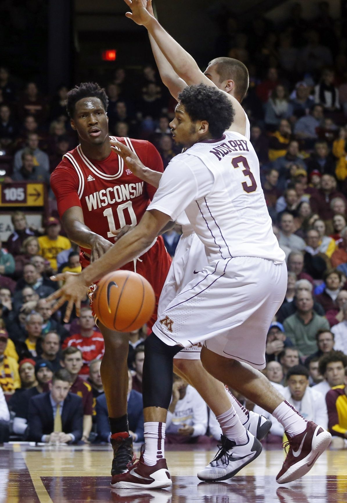 Nigel Hayes, Jordan Murphy